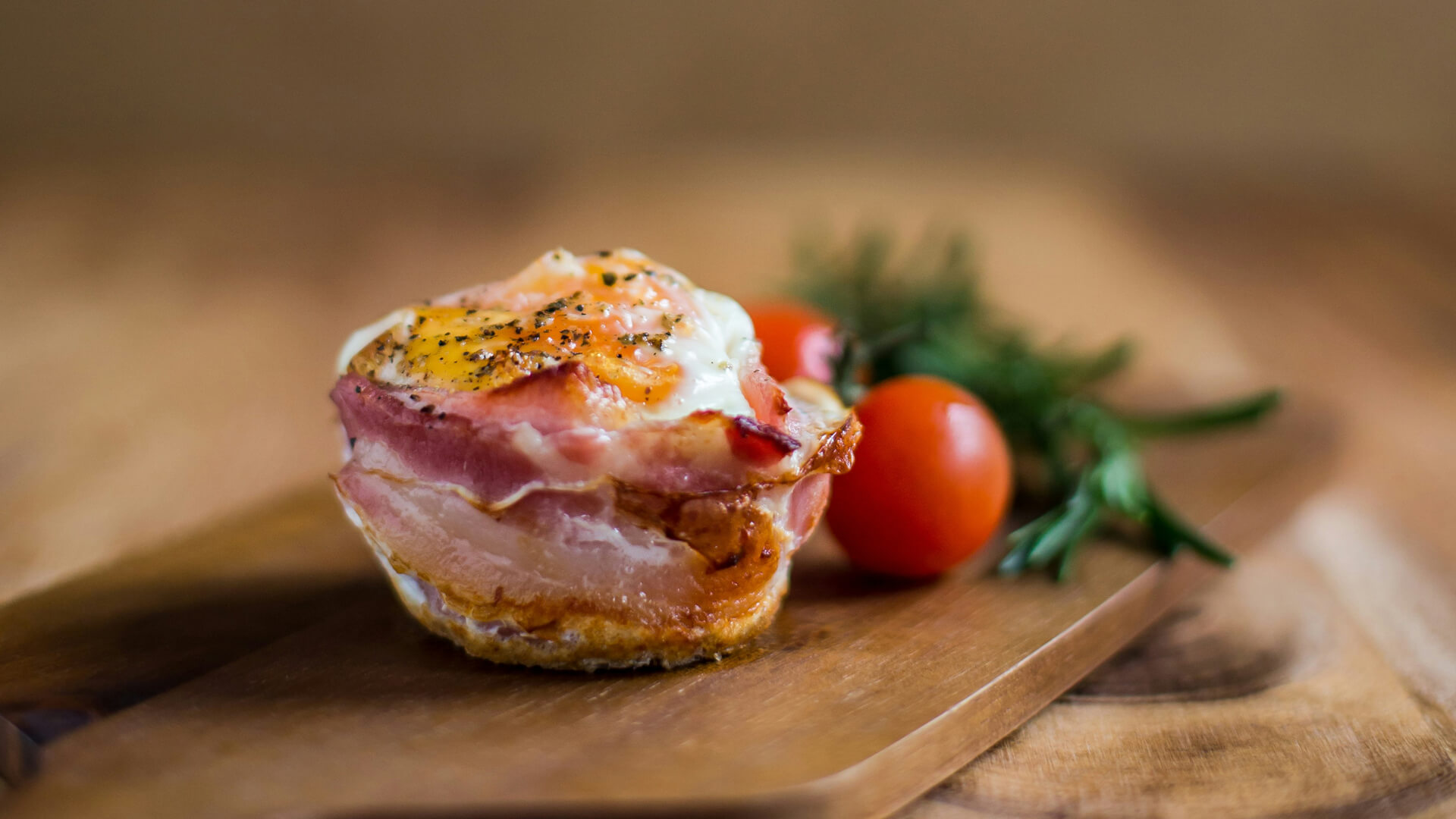 Broccoli and Cheese Breakfast Muffins